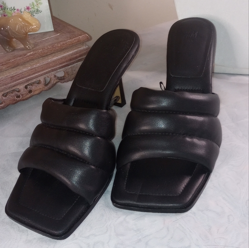 H&M padded heeled mule size 39 size 8.5
